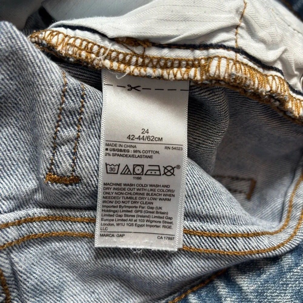 GAP Light Blue Crop Distressed Straight Leg Jeans Size 24